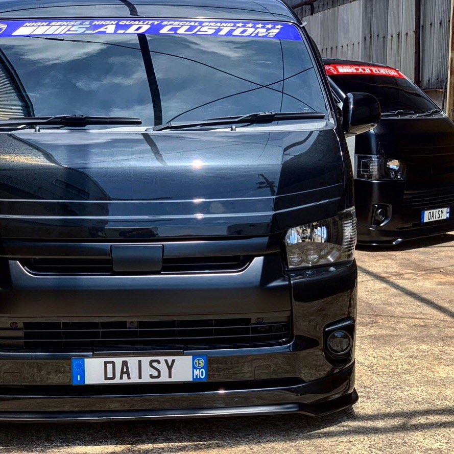 sad_custom_jp's tweet photo. DAISY HIACE
カスタムを知りつくした者だけが辿り着ける領域〝やってるシンプル″
シンプル仕様でも他と違うオーラを出せるのはS.A.Dカスタムだけ‼︎
お仕事車に！ファミリーカーに！トランポ仕様に！さぁデイジーで出かけよう‼︎
@sadcustomjapan https://t.co/S8o0RCrtv3