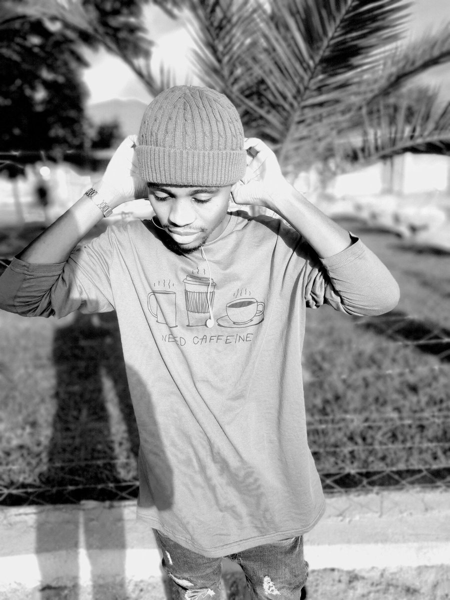 Mpho2short's tweet photo. https://t.co/ybnFGMfx8s