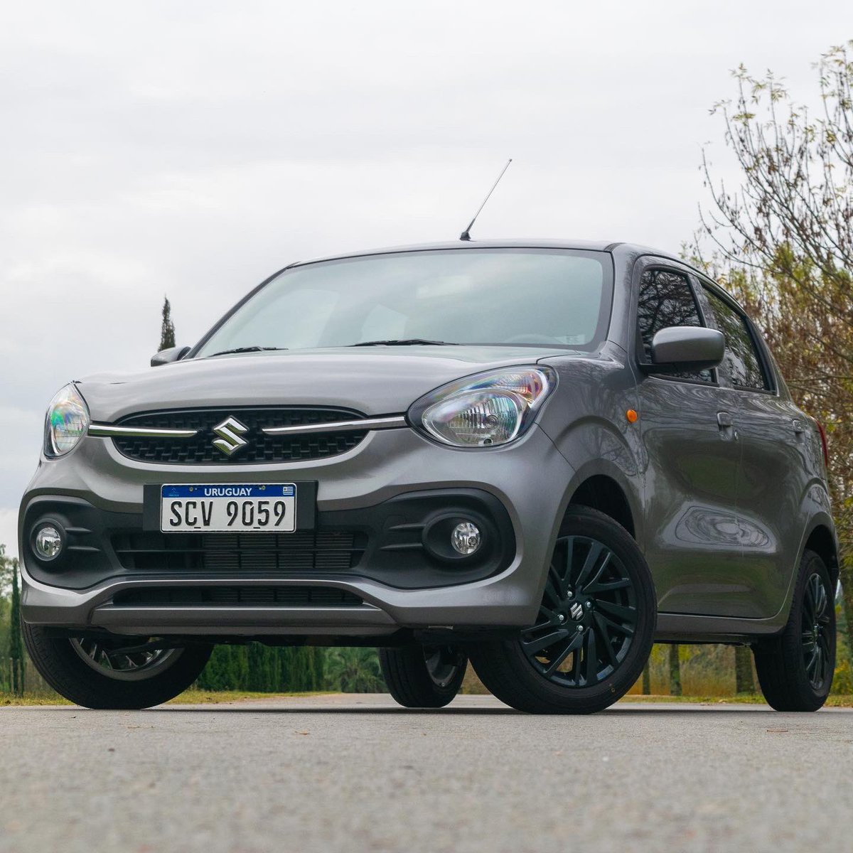 AutoblogUY's tweet photo. Probamos a la tercera generación del @Suzuki_Uruguay #Celerio en sus dos variantes: manual y manual robotizada. Prueba doble próximamente en https://t.co/ep0ECDkJQp #Suzuki #SuzukiCelerio #NewCelerio #Heartect #AMT #SuzukiMaruti #Citycar #WayOfLife 🇯🇵🇮🇳 https://t.co/KBQZ9hDuEI