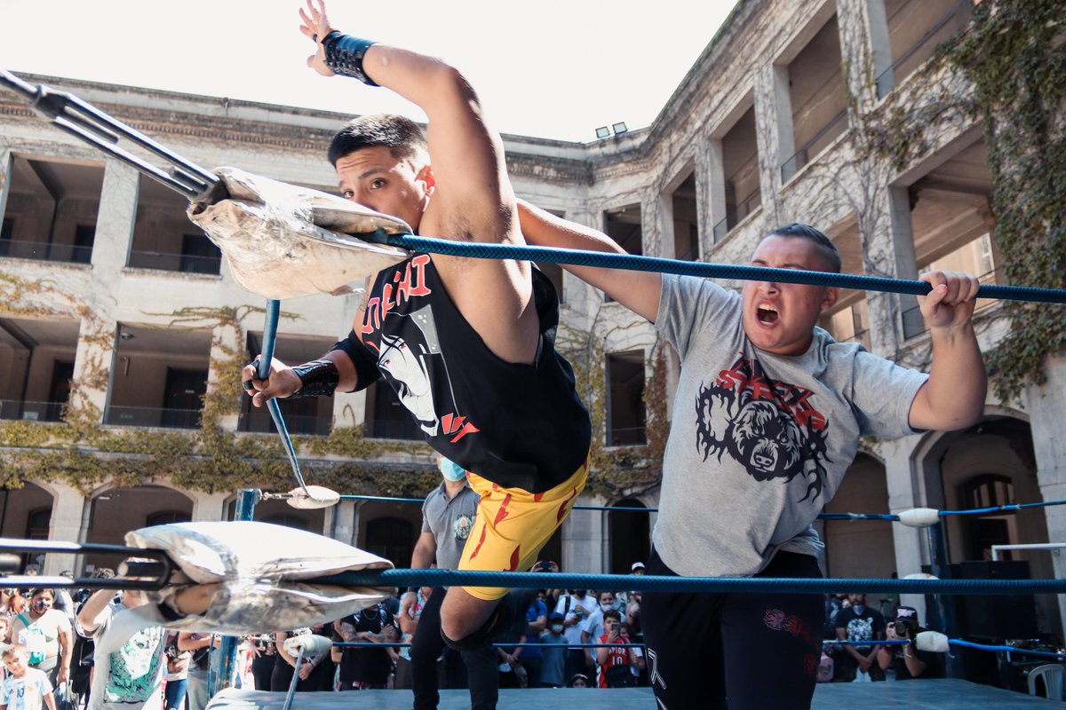 Ya está disponible la primer lucha de Adrenalina 2.
Mira Alex Strong vs Django acá!!!
youtu.be/teyVf2ZpxFU
