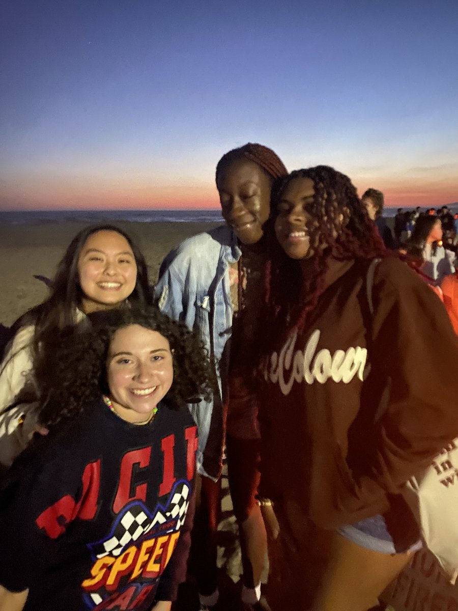 nyuprograminla's tweet photo. Dockweiler Beach Bonfire 🔥

@nyuniversity @nyuglobalprograms @nyustudentlife @bostonuniversity @columbiachiago 

#dockweilerbeach #bonfire https://t.co/u9UPsGKWnE