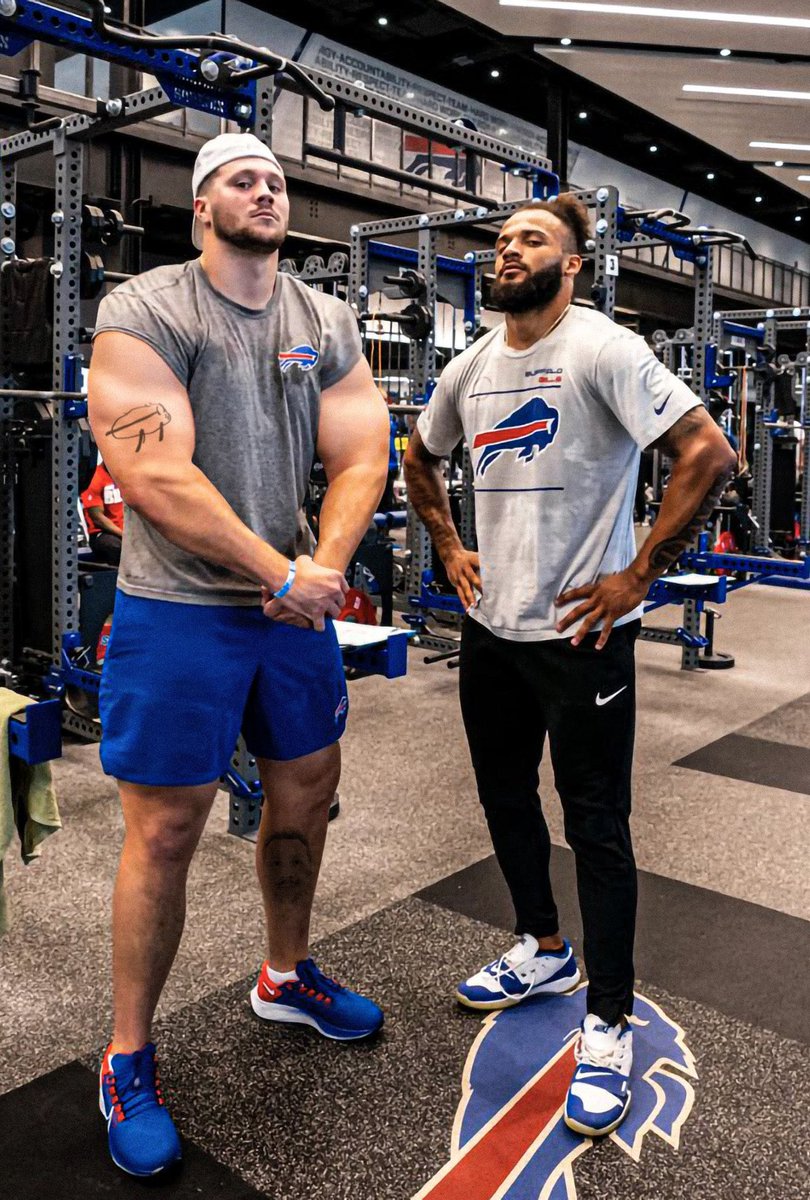 EliWall7's tweet photo. QB1 has been in the lab👀 #Bills https://t.co/eGnrilMCZN