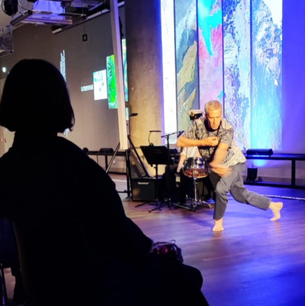 TdA_Berlin's tweet photo. Von Freitag bis Sonntag war mit „Zu viel. Zu wenig. Zu dreckig.“ im @HumboldtLabor im @humboldtforum  die Auftaktveranstaltung von @AnthropScenes zu sehen, einem Projekt der @BerlinUAlliance in Kooperation mit @cliwac https://t.co/0YrmxnLChr