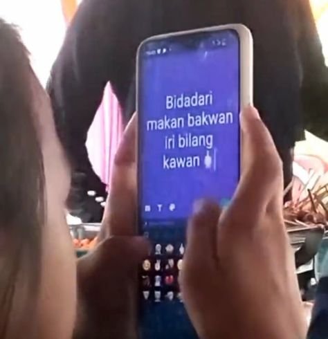 logout tweet media