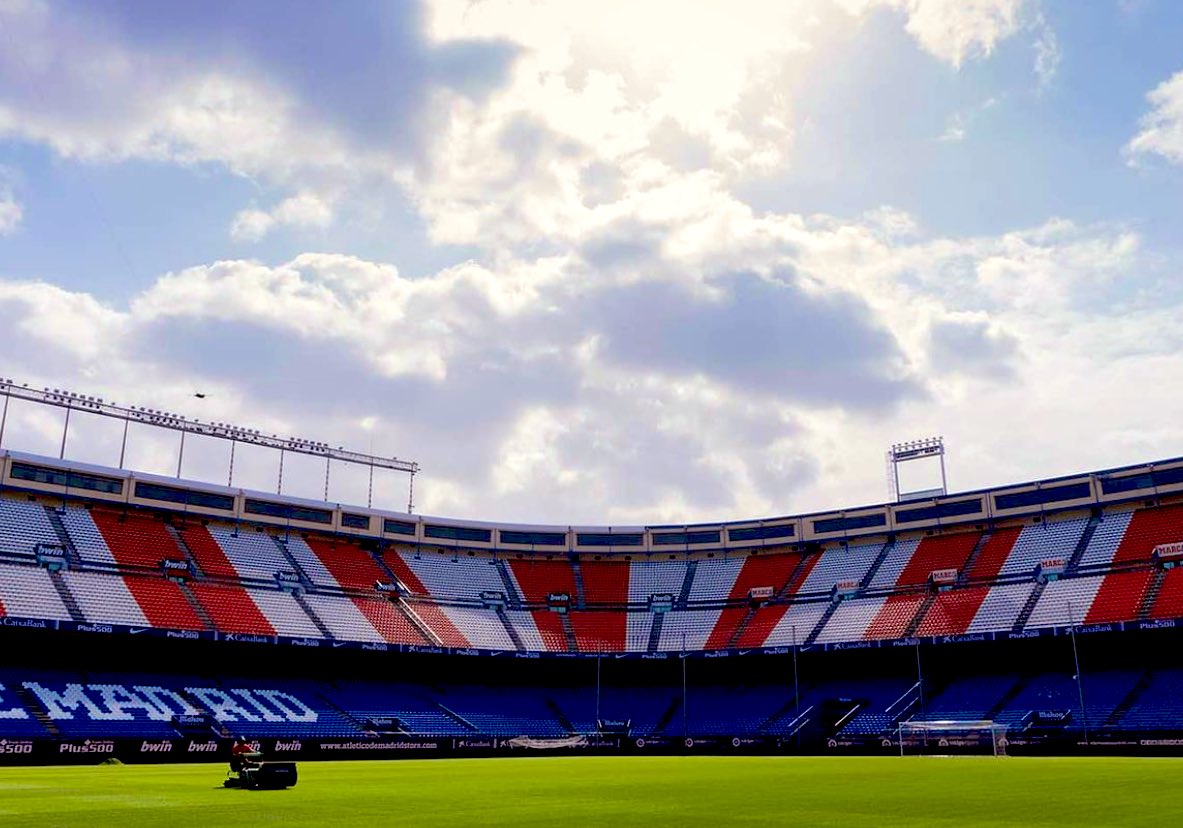 SergioOrtiz6's tweet photo. 119 años, y todavía nos queda mucho por vivir. Qué bonito es ser del Atleti y trabajar para el Atlético de Madrid. https://t.co/HtXaCWe9It