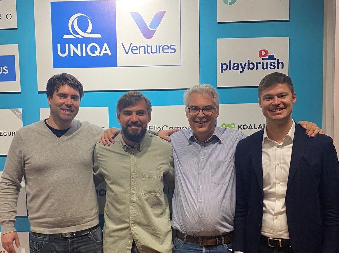 Anton Avrinsky of online pharmacy Liki24.com and coop partner of UNIQA Ukraine and <a href="/DimaBoroday/">Дима Бородай</a> of <a href="/HorizonCapital/">Horizon Capital</a> visited us and shared how they did deliver and distribute more than 60to of international medical to the people of #Ukraine.
#startup #pharmacy