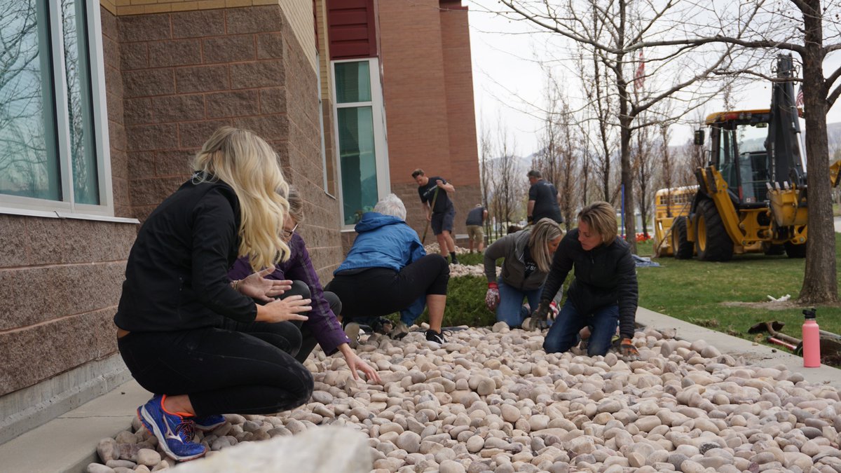 theLHMcompany's tweet photo. Today, we kicked off our annual Week of Service! Employees from all portfolio companies will participate in service projects this week, celebrating our #LHMvalues of integrity, hard work, stewardship, and service. Here's a look at today's projects in @southjordancity. https://t.co/jqOP4PaIar