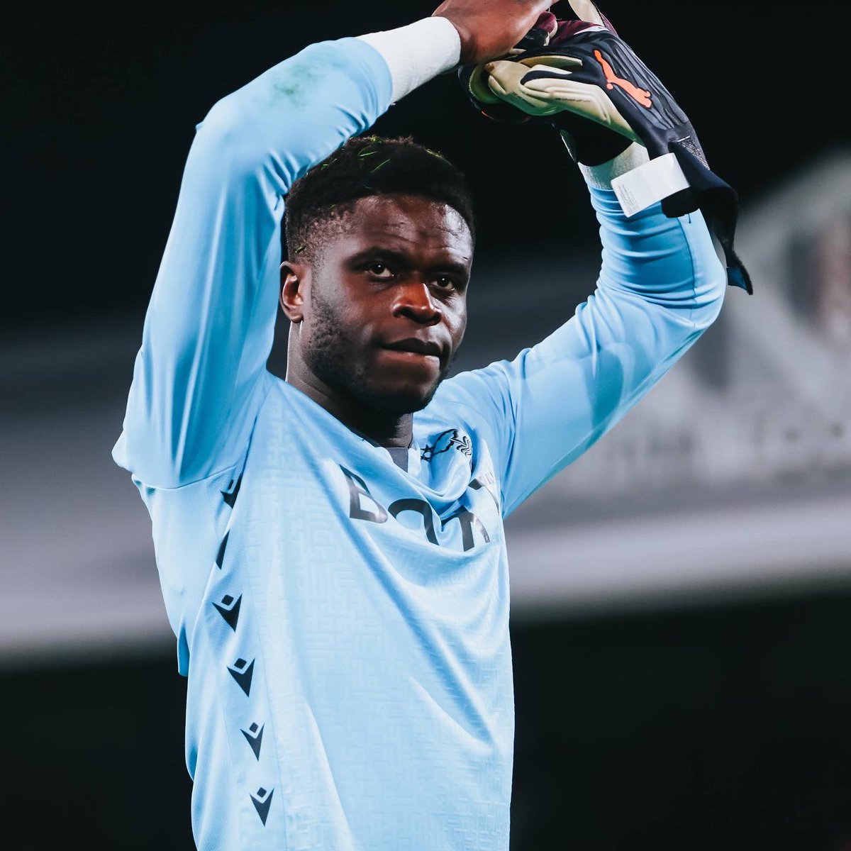 samba_brice's tweet photo. We'll fight until the end ❤️✊🏾 https://t.co/KnsR79J7C4