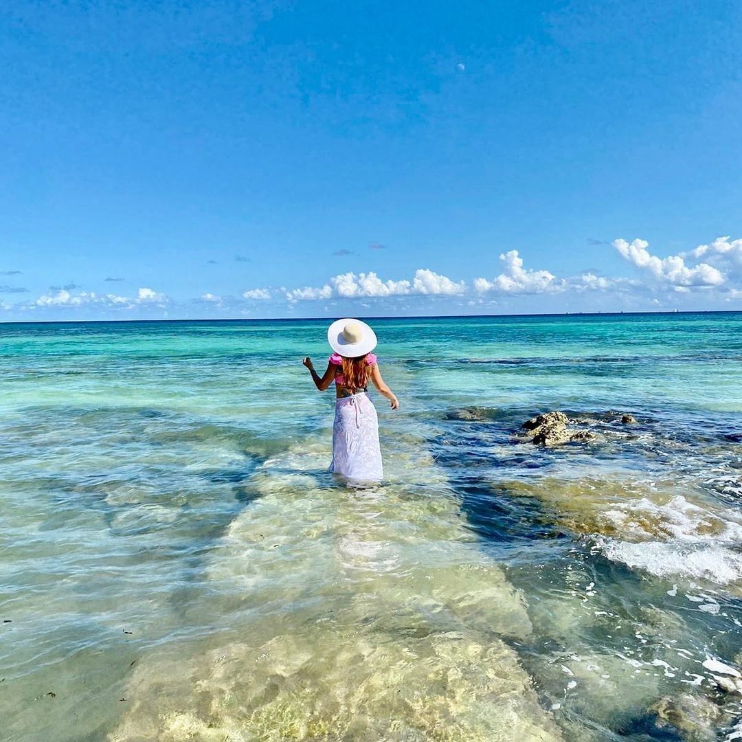 Royal Elite Vacation Club tweet media