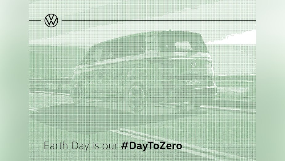 roastbrief's tweet photo. .@VW teams up with Taxi/Type1 to help cut its digital carbon footprint for #DayToZero.
Read the full article here: https://t.co/AYdW7bmU4E https://t.co/FBYk4GoxnU