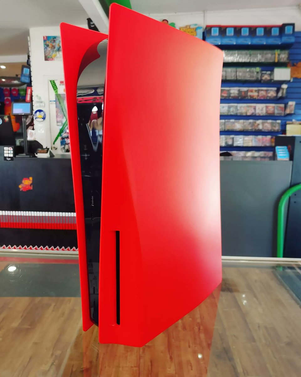 World8LA's tweet photo. #Playstation5 Accessories and Replacement shells in Red or Black are in stock! 

Please note that the shell does NOT have the PS Logo on the top corner and that these shells are ONLY for the #PS5DiscVersion 

#PS5 #PlayStation #Sony #supportsmallbusiness #SupportLocal #Shopsmall https://t.co/OV4hRv2Vh0