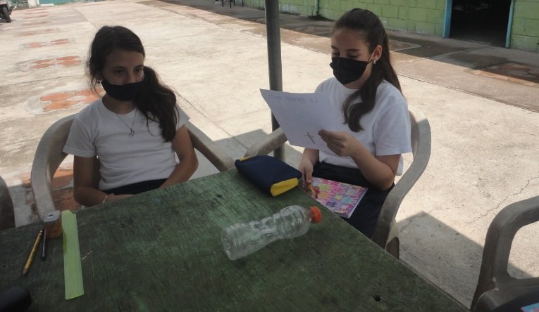 EBAbejal's tweet photo. Taller de formación. Cronistas Escolares Comunitarios en @EBAbejal Municipio @GuasimosCra Estado @ZonaEducTachira @Crazet2011 @MPPEDUCACION @Berzabethg1 https://t.co/WyVhEIxwtg