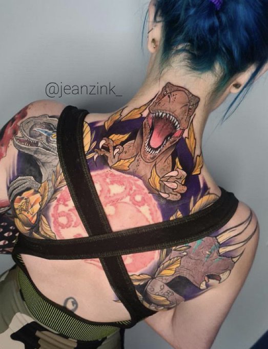 E mais um dino pra fechar o trio 🦖   Calma que as costas v&atilde;o fechando aos poucos ❤️  Mais um trampo incr&iacute;vel<a href="/tag/jurassicpark"class="tags"><span>#jurassicpark</span></a><a href="/tag/jurassicworld"class="tags"><span>#jurassicworld</span></a>