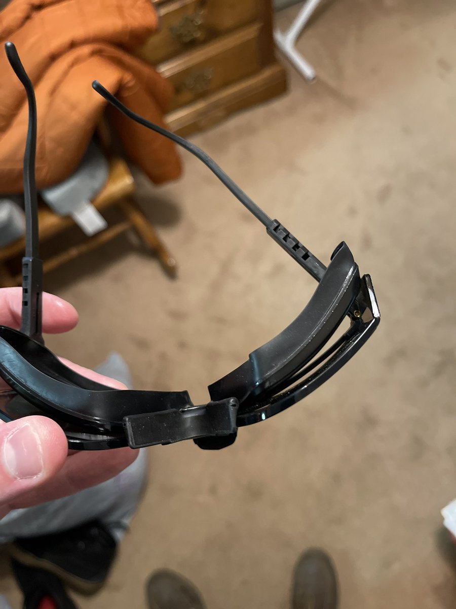 greatbritt568's tweet photo. Thanks @oakley for helping make my @PitViperShades more dustproof for when I’m out on the range. If only I had a proper made gasket https://t.co/J7httJ5vun