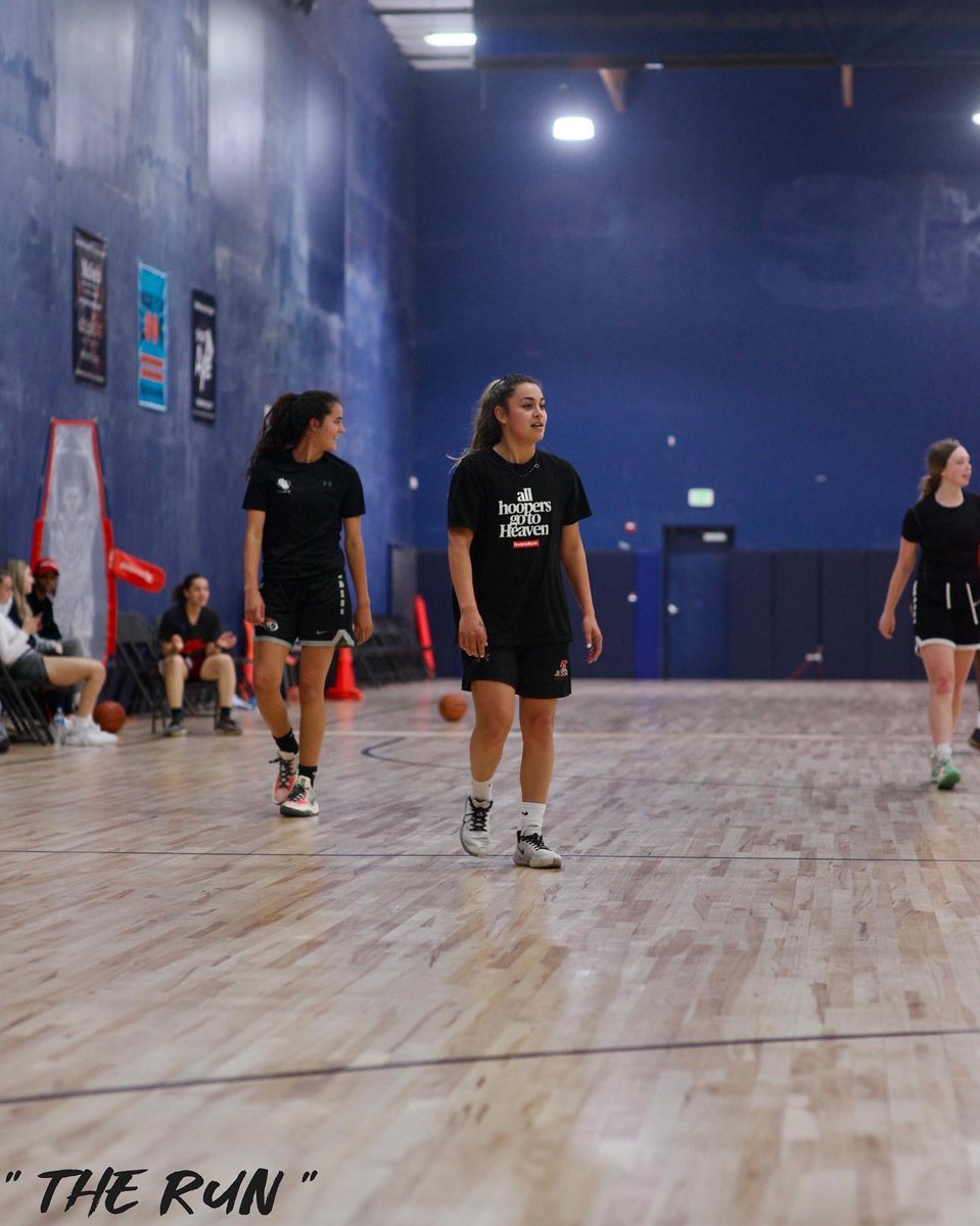 therunevent tweet media