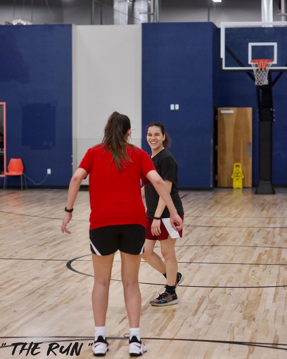 therunevent tweet media