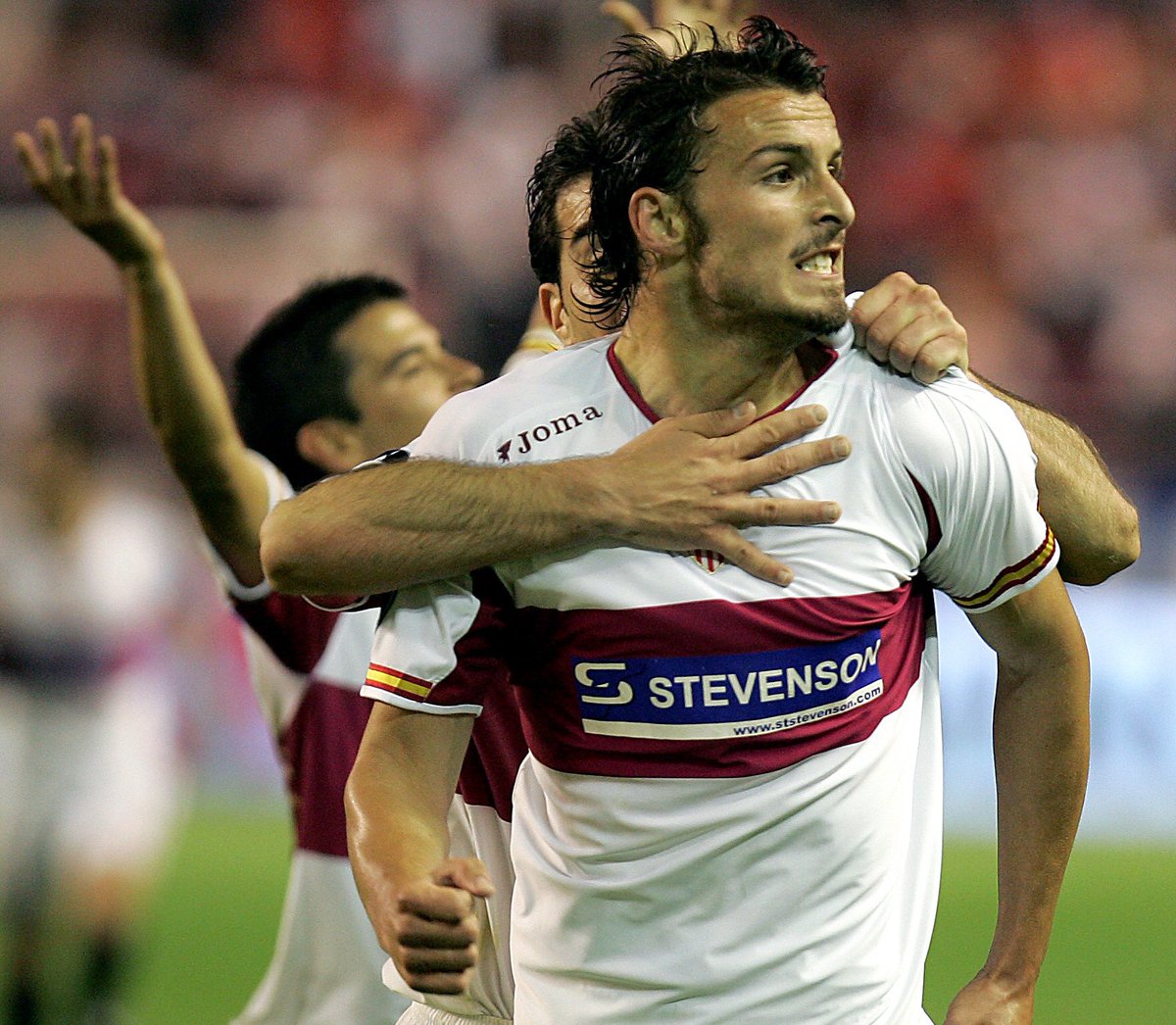 DatosSfc's tweet photo. #DATO:
Número mágico. 

Se cumplen 16 años. 
DIECISEIS años de aquel GOLAZO de Antonio Puerta frente al Schalke 04, que hizo temblar los cimientos del Sánchez-Pizjuán.

Cada Jueves de Feria, brindaré mirando al cielo, mientras agarro mi escudo, mientras te grito te quiero... https://t.co/glfBdqWX4u