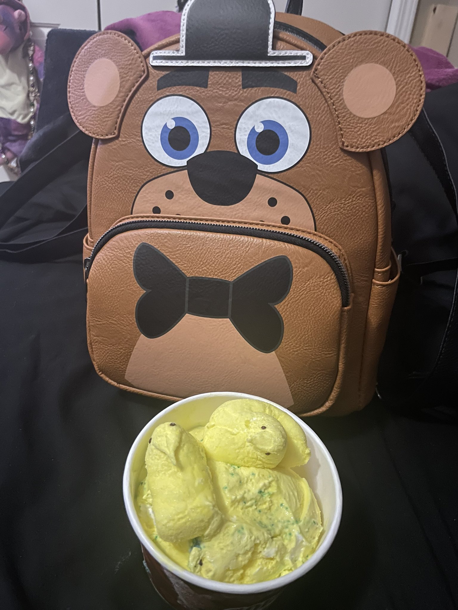 1 pic. When you order yellow chicken Peeps ice cream and your Dasher’s name is Cassidy #fnaf #fivenightsatfreddys https://t.co/CgEWOBcErU