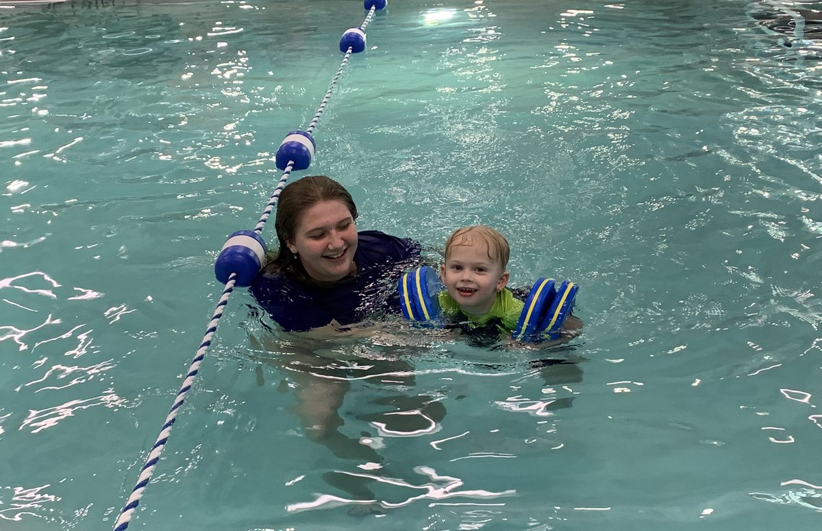 One of my favorite success stories of the Spring session is Theo overcoming his fear. Week 1 and 2 he did not want to get in the water. Week 3 Mom sat on the side with her feet in and all of a sudden Theo got in and has been a fish ever since 😃