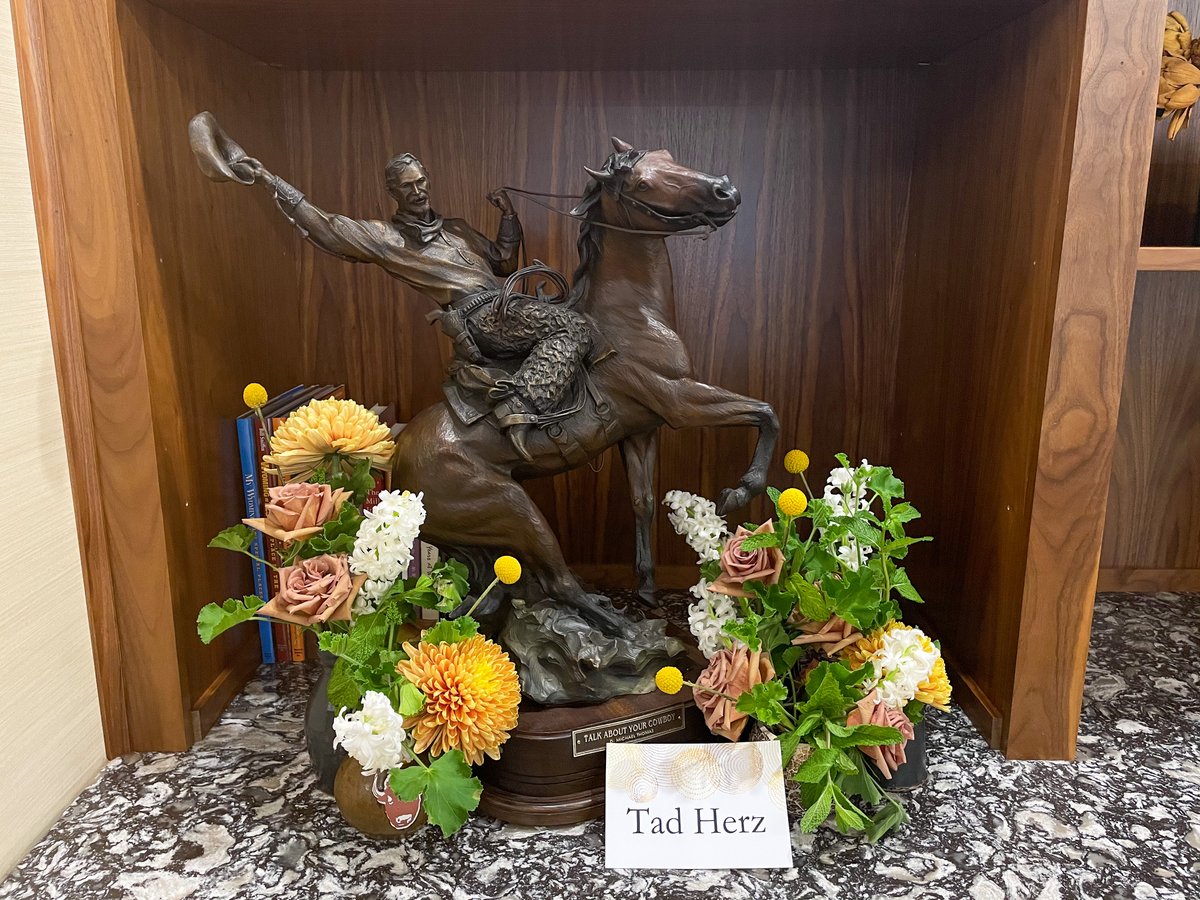 | ANNOUNCEMENT | We want to thank all who came to our Brown and Gold event and thank those who donated to us through the raffle! This brings us to proudly announce that Tad Herz is the winner of the Talk About Your Cowboy statue!

Can't wait for next year's event!

 #uwyoalumni