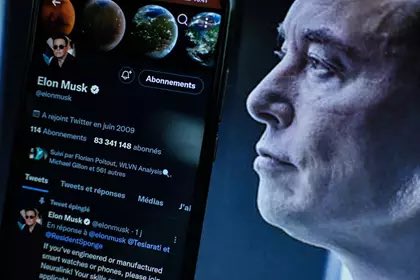 .#ULTIMO  

La UE ha amenazado a #ElonMusk con multas e incluso prohibir #Twitter en Europa si no se adapta a las normas Establecidas… 

<a href="/elonmusk/">Elon Musk</a>: Cuánto Cuesta Europa? 😂