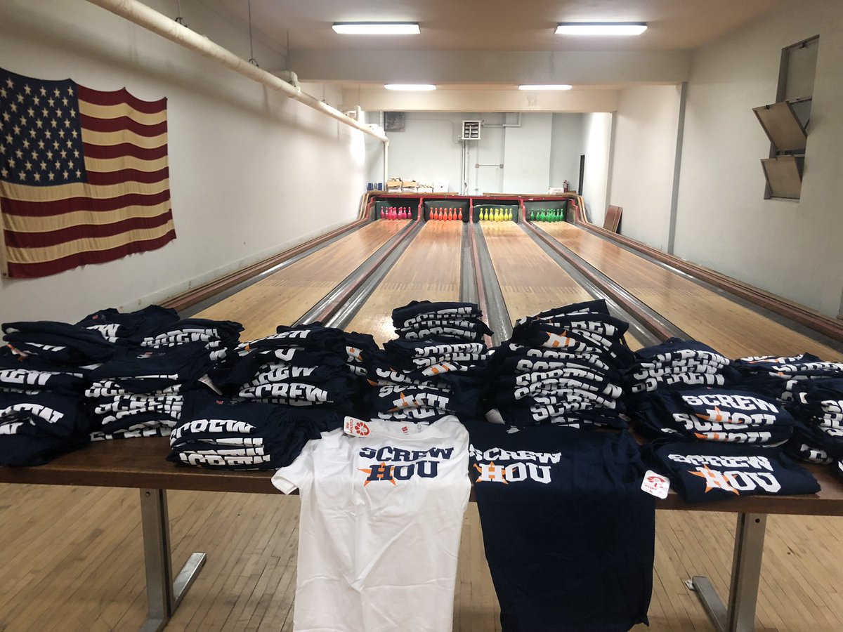 JimmyRandazzo's tweet photo. T. SHIRT. TIME. 

SCREW. HOU. EDITION. 

Retweet and comment size to enter. Must be following to win so I can DM. https://t.co/DLkf1Kksjs