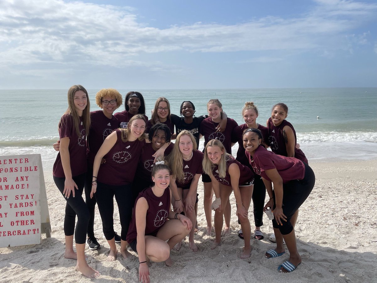 LindsayHiero's tweet image. I want to say THANK YOU to EKU (and of course @CoachGTodd and @UTCoachSam) for all of the opportunities the past three years. To the players and coaches at EKU that I have been able to work with - I love you all! @EKUWBB 🤠