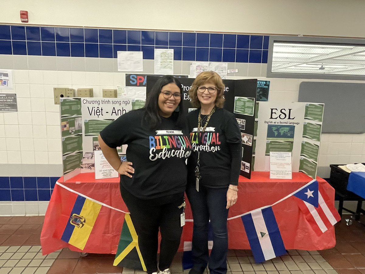 Fossil_Hill's tweet photo. Our teachers are excited to welcome our future Fossil Hill Panthers today. #FossilHillNation  #PantherPride #CelebrateKISD https://t.co/mARrjGgUSA