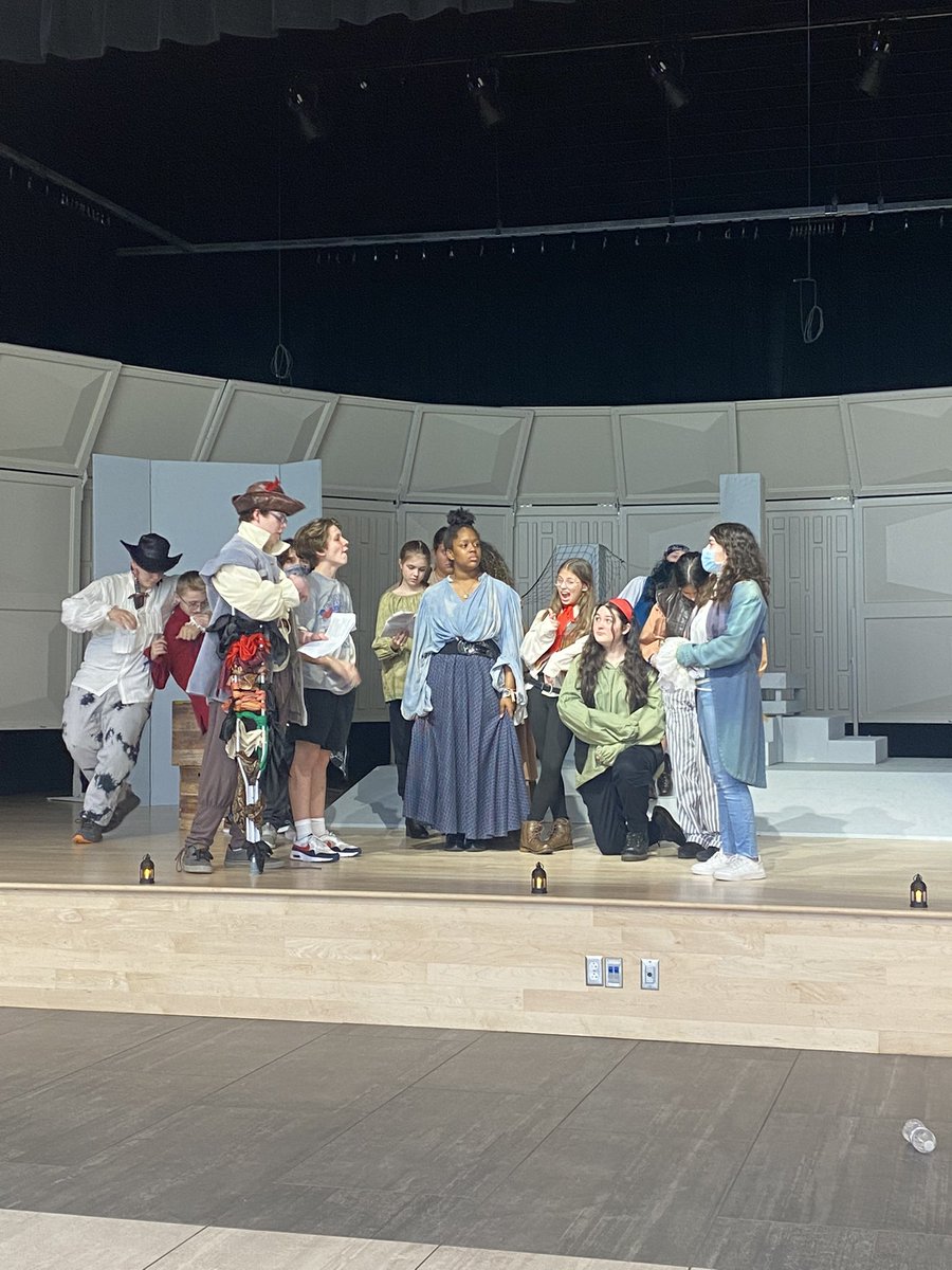 Amanda Carlton tweet media