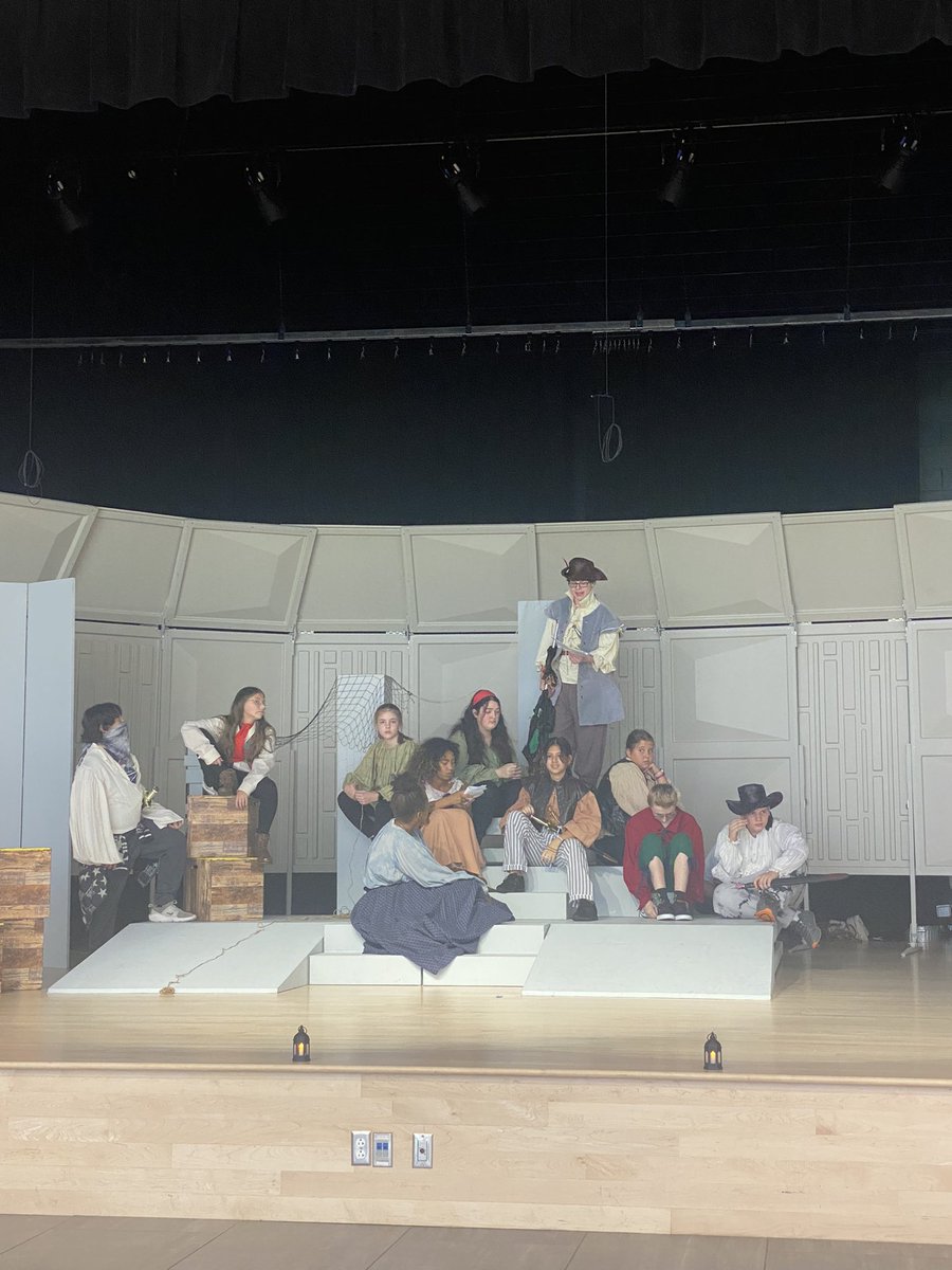 Amanda Carlton tweet media