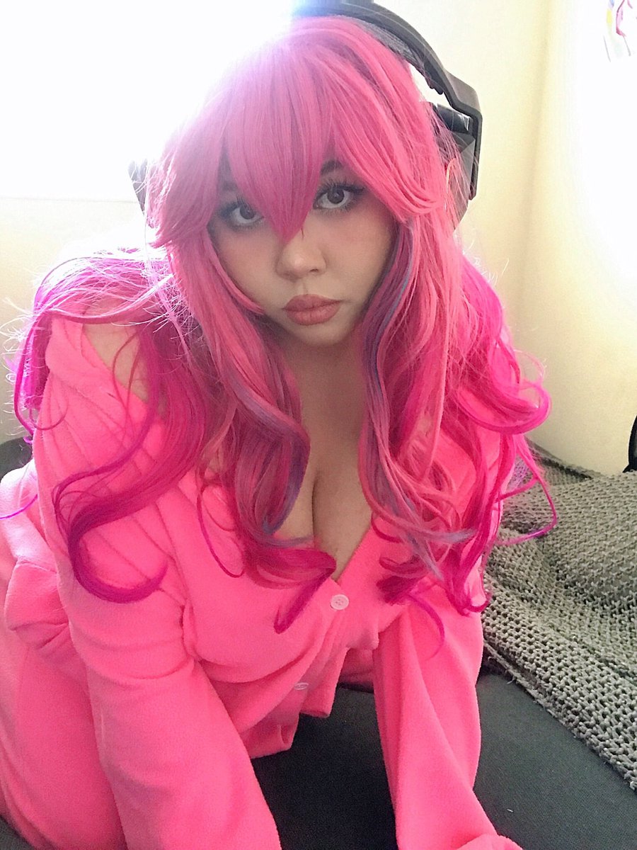 bunnuuwu's tweet photo. What’s your favorite anime / manga ? 

One of mine recently is SpyxFamily !! https://t.co/SDodMp7pFc