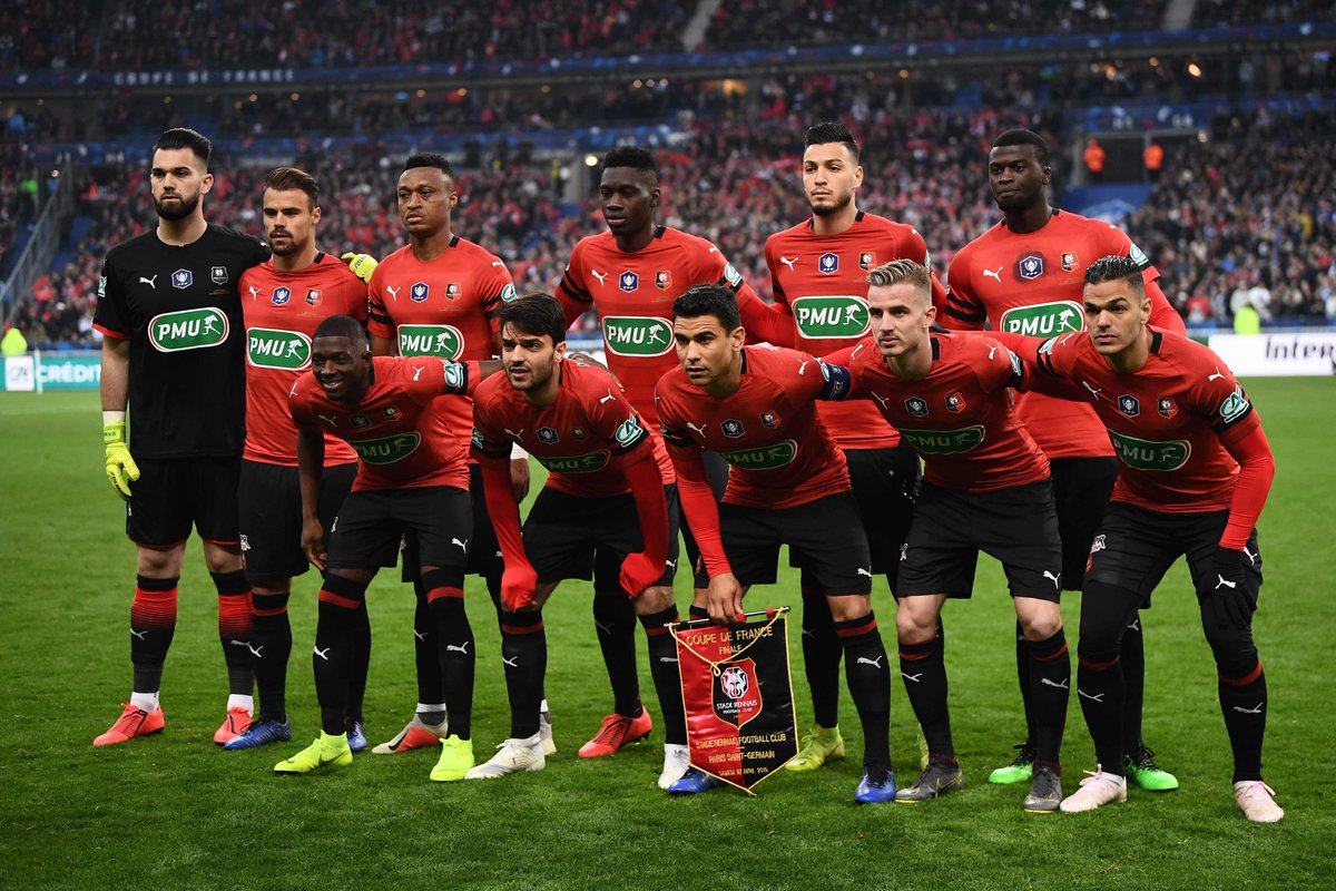 ROUGEmemoire's tweet photo. 🔴⚫️ Il y a pile 3 ans, le Stade Rennais remportait sa 3ème Coupe de France face au PSG (2-2, 6-5) devant 76000 spectateurs au Stade de France.

🏆 Pour l'éternité...

🔗 https://t.co/7MVStAqs0g https://t.co/BaMkQZqyxC