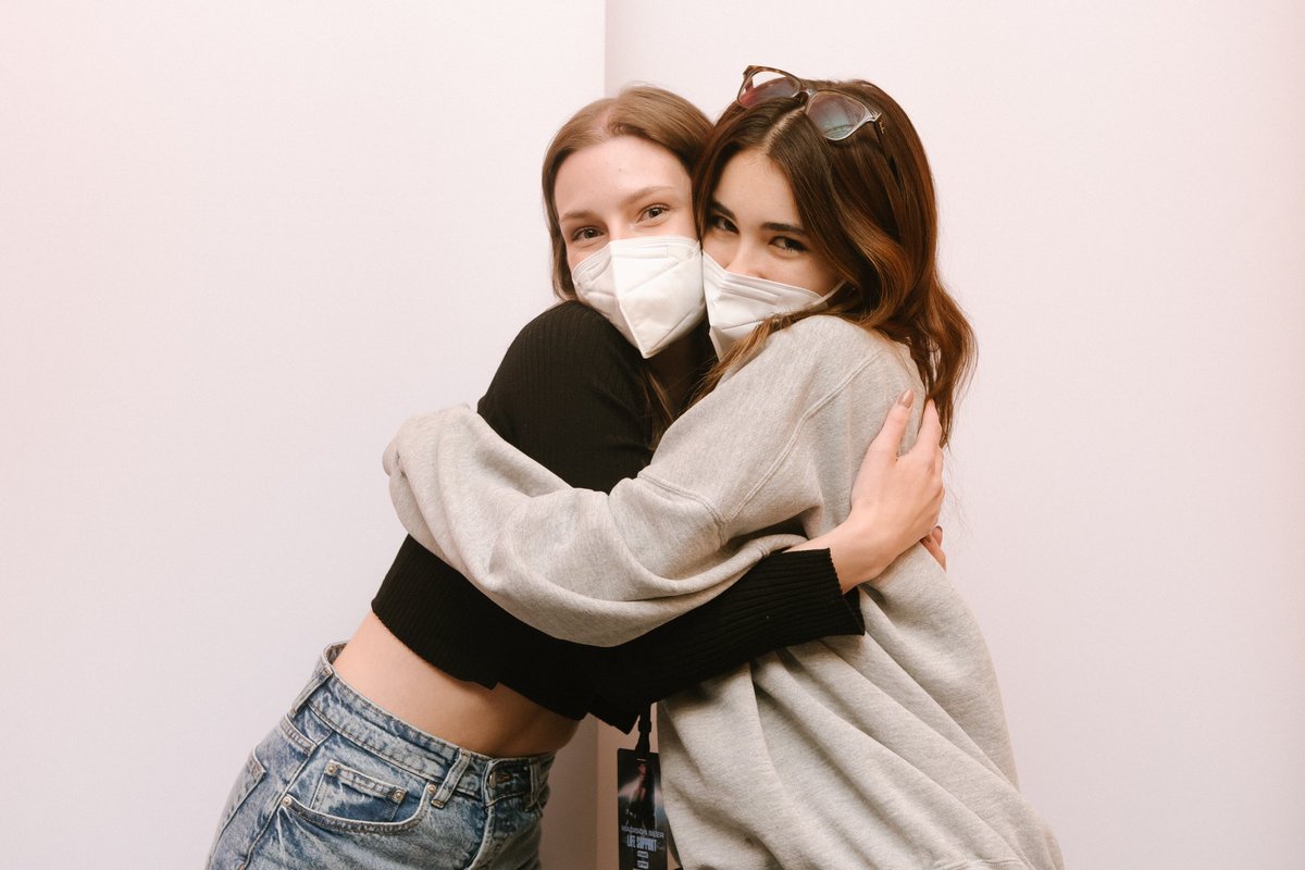 hometolocket's tweet photo. PLS I LOVE YOU TO PIECES @madisonbeer #LSTHanover #LSTHannover https://t.co/0DB6QTeaQO