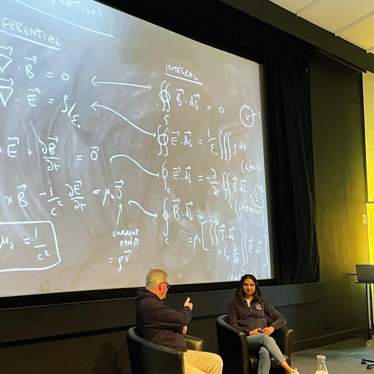 nishagrewal95's tweet photo. I had the privilege to speak at the @EdSciFest about Scottish physicist James Clerk Maxwell, who made the first ever colour image and discovered Saturn’s rings are not solid (today we know they’re made up of rocks and ice!) 🪐🏴󠁧󠁢󠁳󠁣󠁴󠁿 https://t.co/MgH4BzaTDG