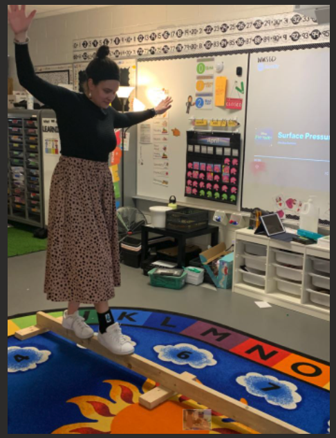<a href="/FrostLakeSpps/">Frost Lake Elementary</a> students in Ms. Hudson's 1st grade class learned about #OlympicChampion and <a href="/cityofsaintpaul/">City of Saint Paul</a> native @sunisalee and got a chance to try out a balance beam.