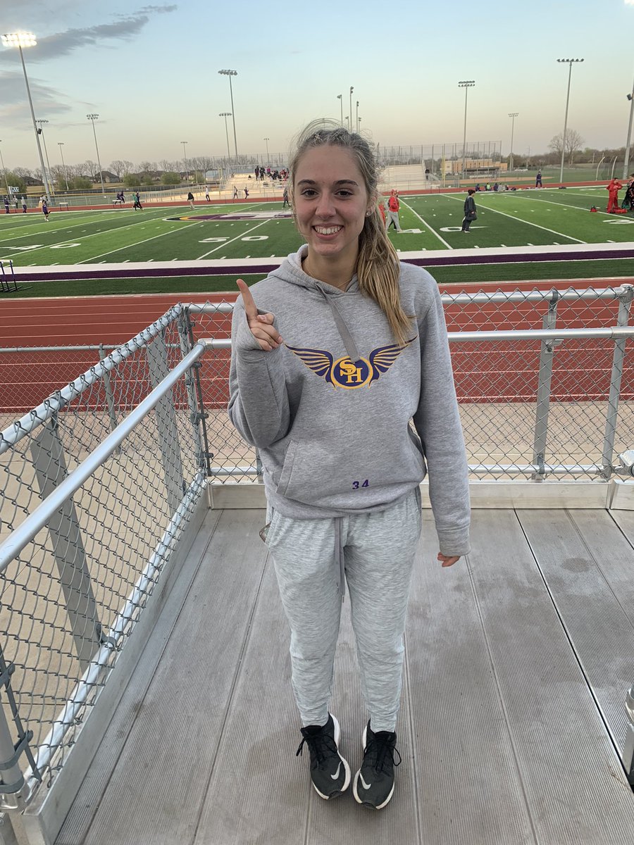 SHHSTracknField's tweet photo. Margo Todd
🥇 Discus - 112-10
🥇 and PR Shot Put - 36-01 https://t.co/DQsFW31Q4o