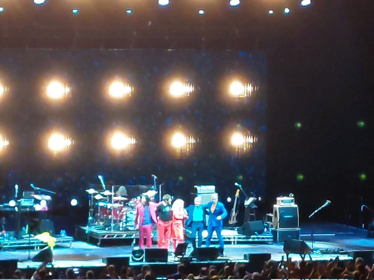 PaulFound17's tweet photo. Dunno what you lot have been upto tonight but I've been in the same room as Debbie fucking Harry! 🤟🥰😍❤ and anyone who tells me this ain't #rocknroll is an idiot. This. band. rocks. #Blondie #rippingitup #TightAsHell #whatagig #whatanight https://t.co/nGU3D63FTh