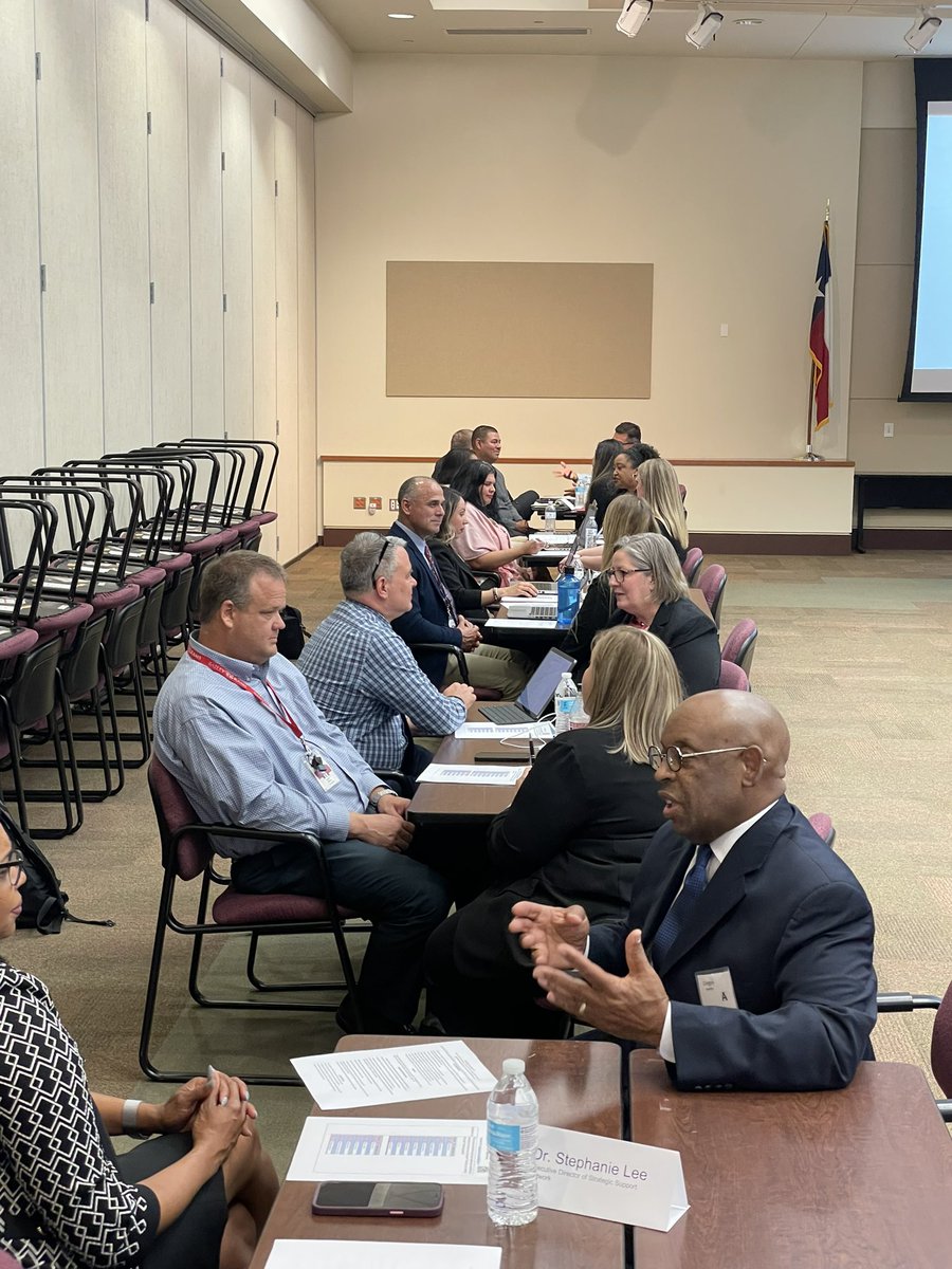 LMcDonald50's tweet photo. A great evening investing in aspiring leaders.  Leadership Academy and Principal Resident programs engaging in mock interviews.  @ASPIREAISD Where leadership gets real. https://t.co/UZvIEiFwX4