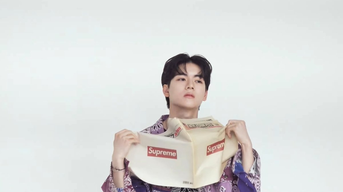 โซแฮนด์ซั่มของพระเจ้าย้อดทรงงานหนักมาก T~T จะตุยย💜
จะใส่สีไรก็เด่นทุกสีเลย เมนทำไมลุนแลงขนาดนี้คะ ตอบบบ!!! 
#TraineeA #Trainee_A #요치 #YORCH #ยอร์ชยงศิลป์