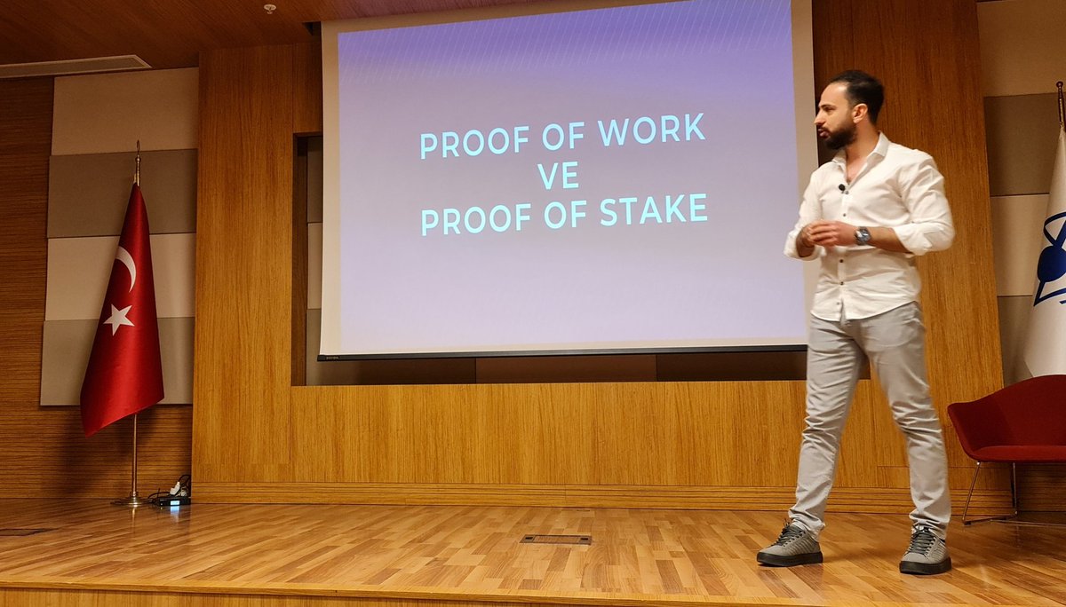 Den Roycer tweet media