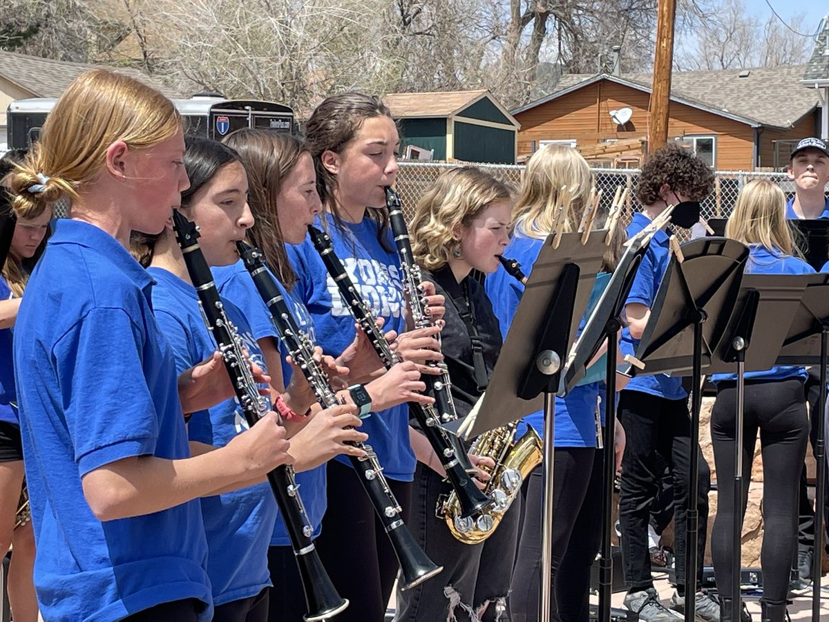 LyonsCOBand's tweet photo. The Lyons Advanced Band did a great job of getting the Lyons Elementary 5th graders excited about band in middle school.  Kids are the best recruiters!!! @LyonsLionsCO #StVrainStorm #smallANDmighty https://t.co/GSuCJd9vCM