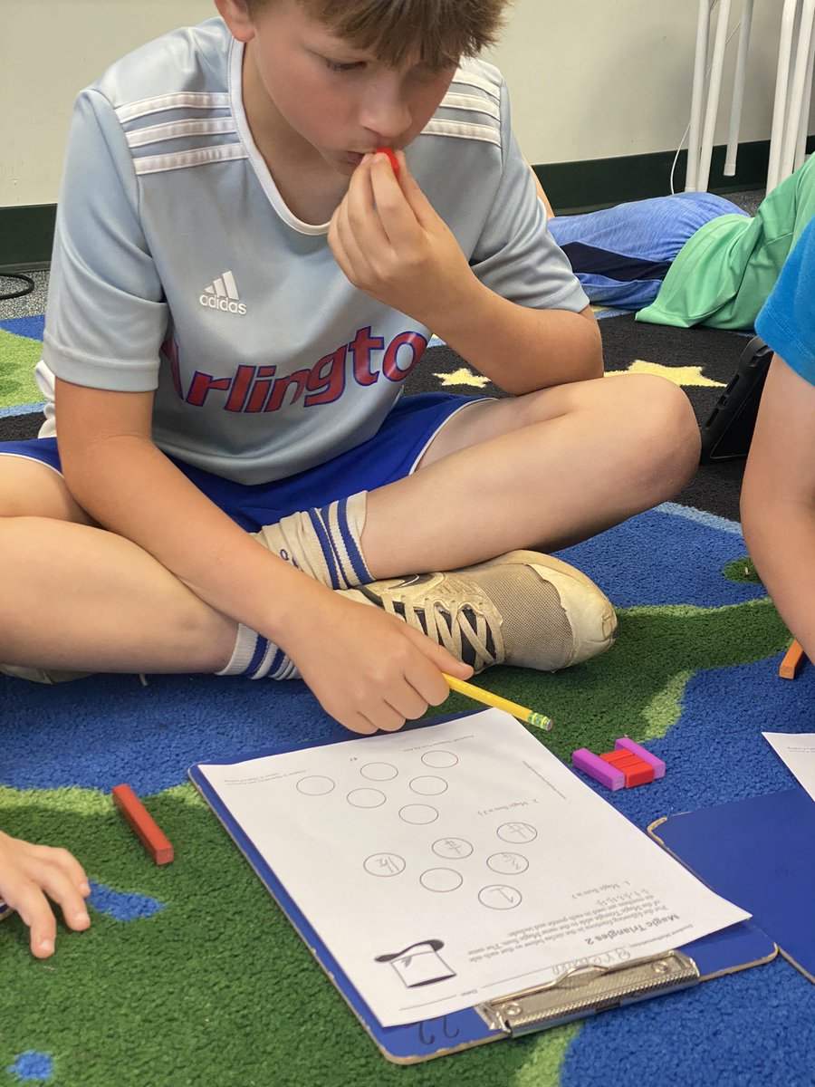 NTMThinkers's tweet photo. Trying to get each side of the triangle to add up to 2 1/4 #CuisenaireRods #projectm3 @APSGifted @NTMKnightsAPS @MrsLynch3rd https://t.co/zuvaqzZLPd