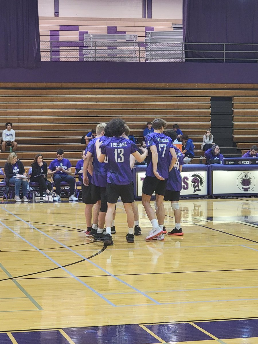 JJHHoops's tweet photo. Great watching former players Grant Bowers & Grant Henderson ... but tonight was all about celebrating the life of former JJH/DGN player, Mason Walters, who was tragically taken from us this summer. #FlyHighMason #LaughLikeMason https://t.co/4zGXu5vycG