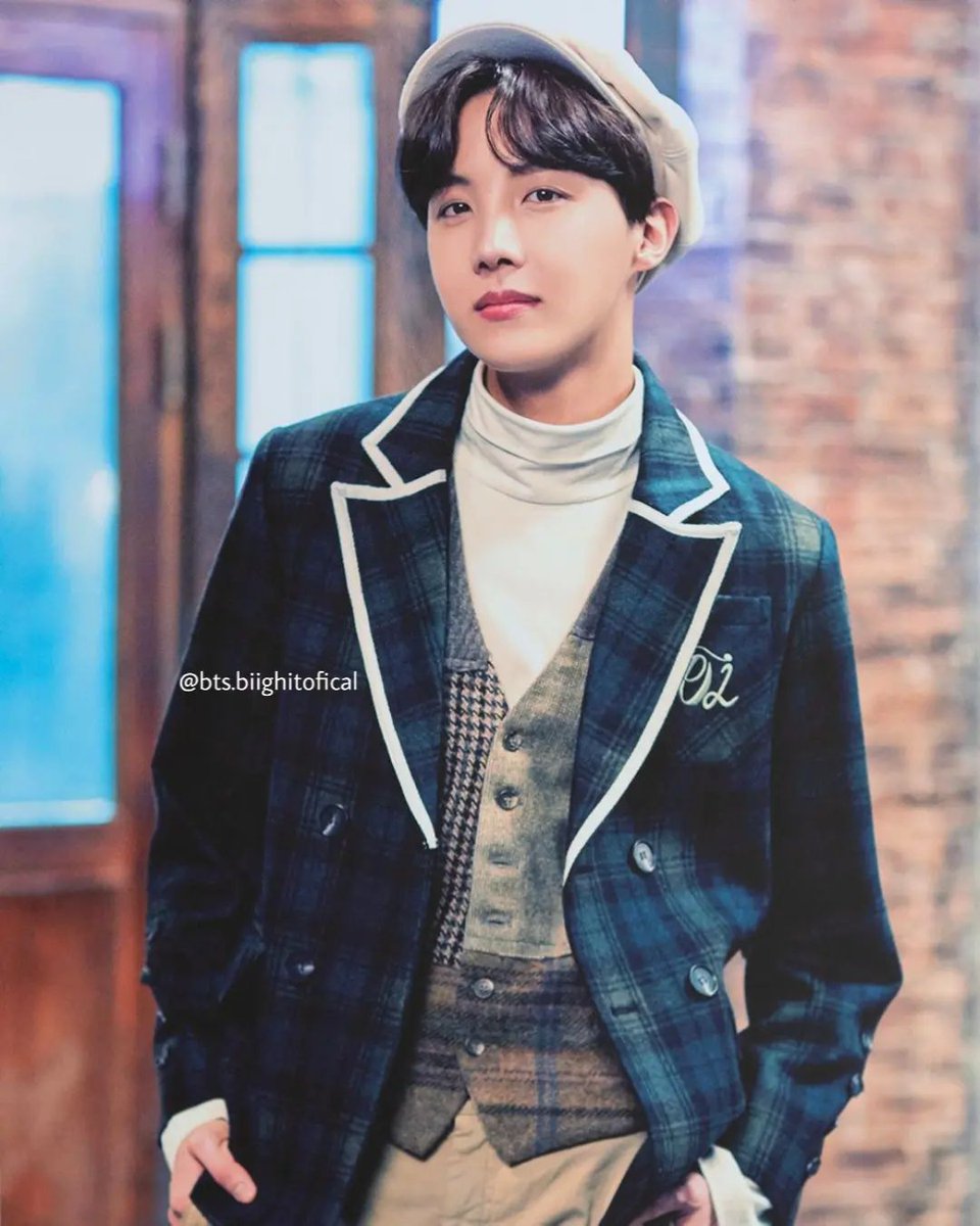 방모닝🌿 화이팅!! 즐거운 맘으로 버터 함께 심어요🎧💜💛🥁

Butter by BTS #BTS
Listening and watching #BTS_Butter my hype song <a href="/BTS_twt/">방탄소년단</a>