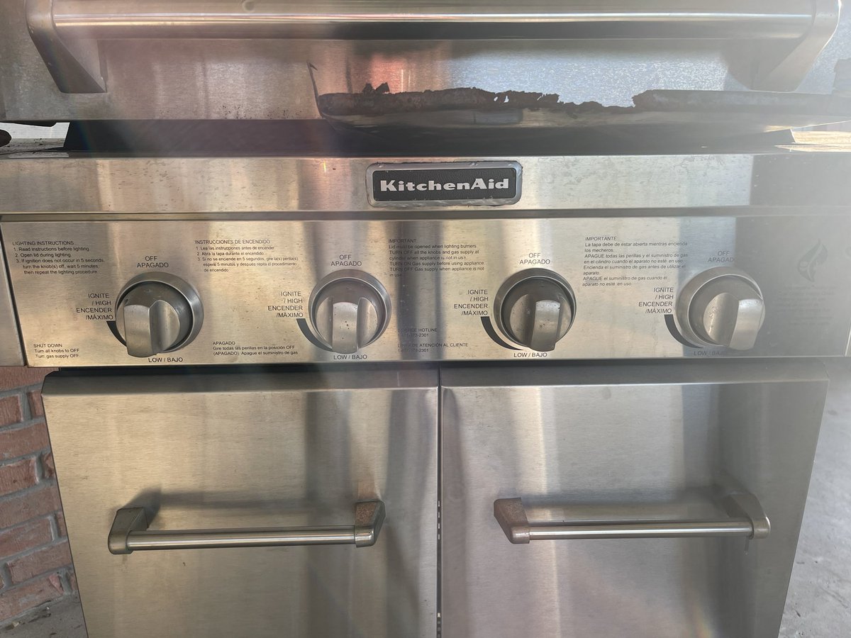 StevenNorman1's tweet photo. @KitchenAidUSA 5 yr grill, covered and in a covered patio.  Is this normal?  I had a Webber grill, didn’t cover it, left it outside and the thing lasted forever.  Bought this as an upgrade - feels a bit disappointing… really enjoyed it - just far too short of a prod. Life. Help? https://t.co/5P1QzNNwnX