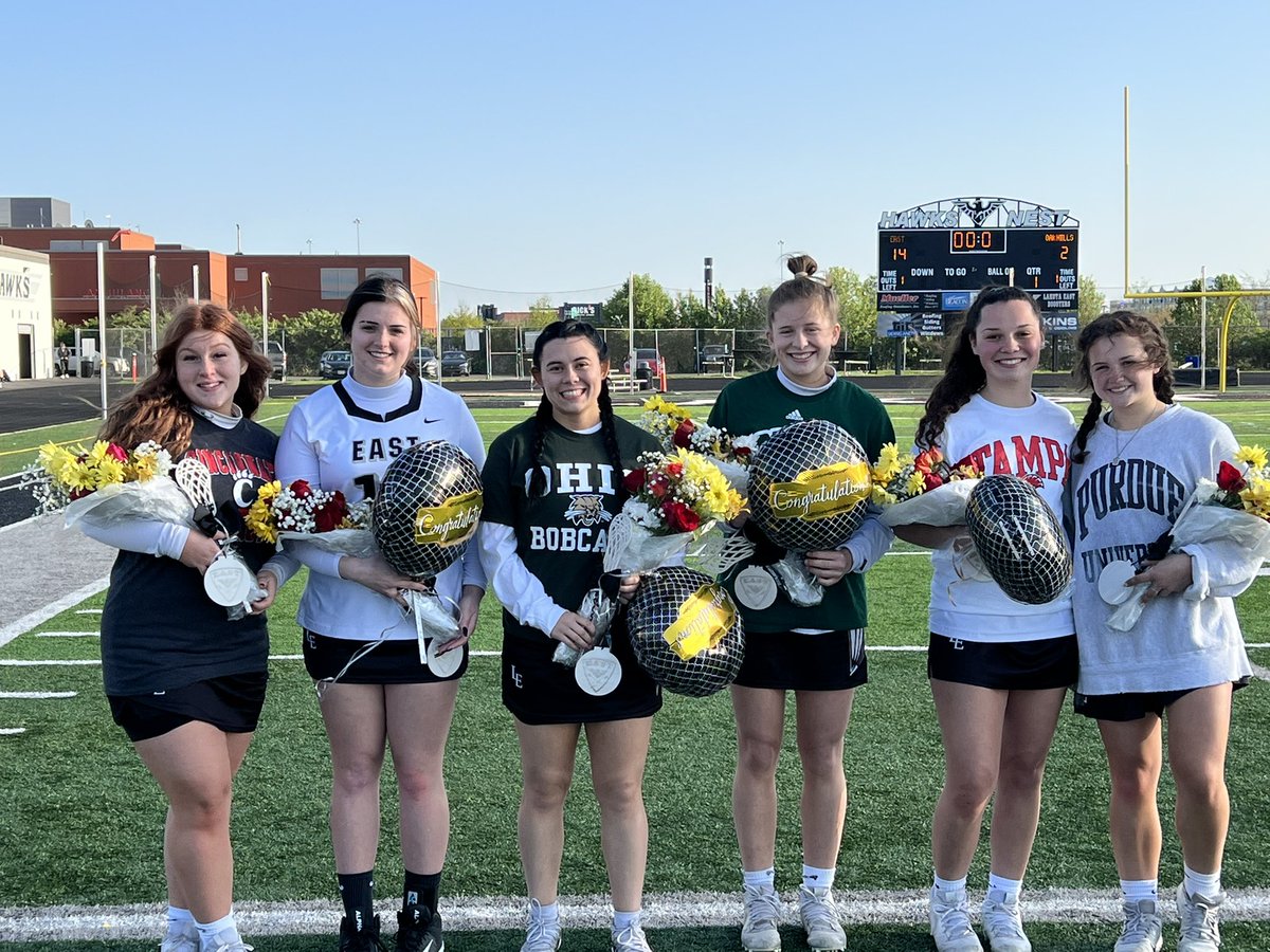 LovelandBizOps's tweet photo. What a night as we celebrate six phenomenal student athletes and their families! THANK YOU SENIORS! @EAST_HAWKS @gmcsports @LakotaDistrict https://t.co/okl0kZ1iBV