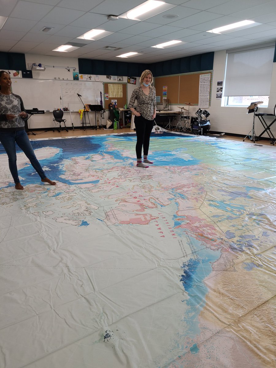 AFergusonsclass's tweet photo. What a day! It was amazing to see Gr. 7s connect our learning this year w/a visit from @vanderwalc &amp; @MrsTPhil where Ss developed a deeper understanding of land rights, colonization, and self-determination. Thankful for the continued opportunity to learn &amp; reflect @DesmondHDSB https://t.co/6SjSQ0yPKN