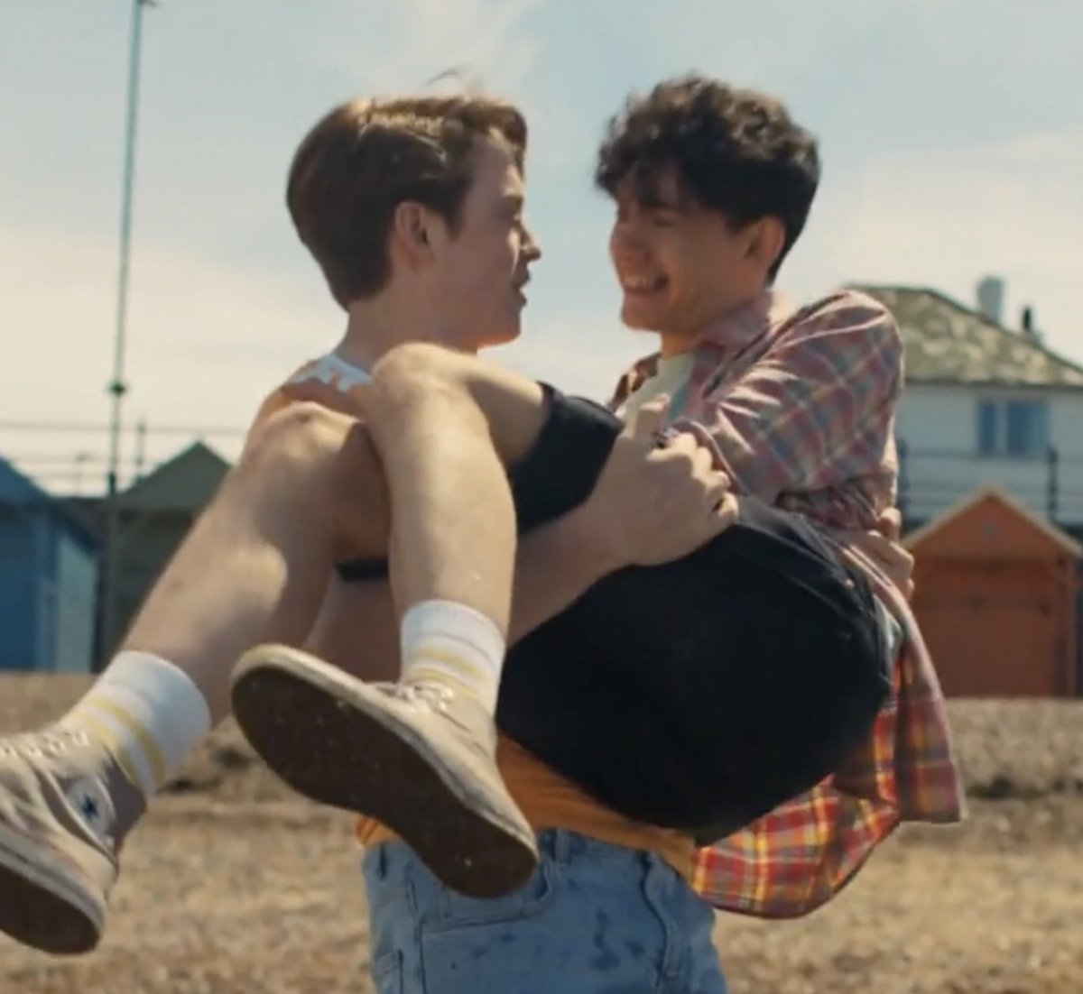thelorebitch's tweet photo. never getting over how nick helped charlie see he was worthy of being loved openly and reassured him constantly in a way ben never did, how charlie helped nick realise he had been hiding his true self, cutting off his toxic friends and opening up to his mum after they are so <333 https://t.co/nRaR2D07GX
