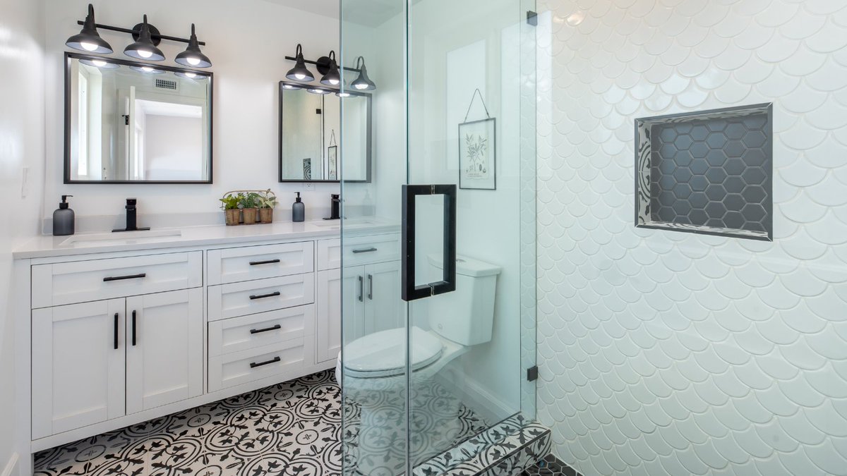 This weeks spring cleaning tip is all about the bathroom 🧽! 

Check out our Instagram or Facebook for the tips @ gdihomeservices