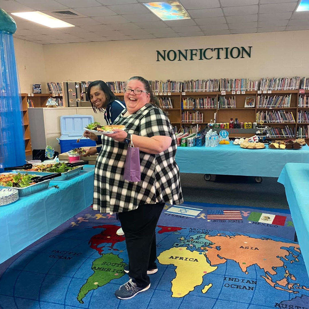 KensingtonESNC's tweet photo. Our staff sends a HUGE THANK YOU to the committee and all of our families who made Staff Appreciation Week a huge success before break! Recess coverage, lunch, massages, and much more. Not to mention the final gettogether. #KESKnights #KESTogether #BeTheBest @AGHoulihan @UCPSNC https://t.co/A0s04nzvwh